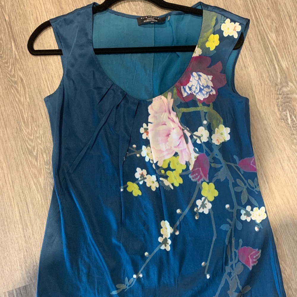 Elie Tahari Blue Floral Silk blouse